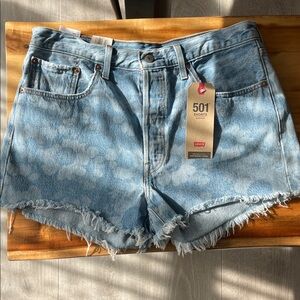 Levi’s 501 shorts size 32